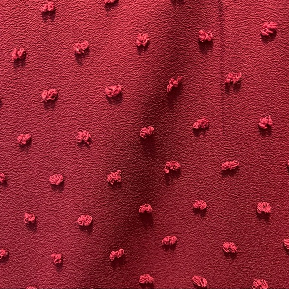 Croft and Barrow Plus Size Red Maroon Polka Dot Textured Short Sleeve Blouse Top - Picture 6 of 8